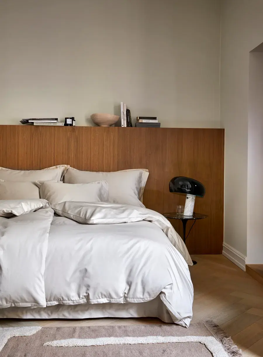 Høie Elegance satengsengesett beige – produktbilde